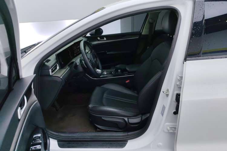 Used Kia K5 2021 270T CVVD Fashion Edition Left Front Seat
