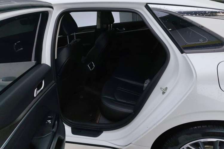 Used Kia K5 2021 270T CVVD Fashion Edition Left Rear Seat