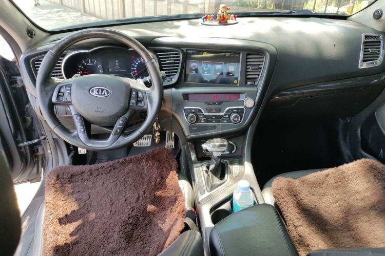 Used Kia K5 2011 2.0L Automatic TOP Center Console