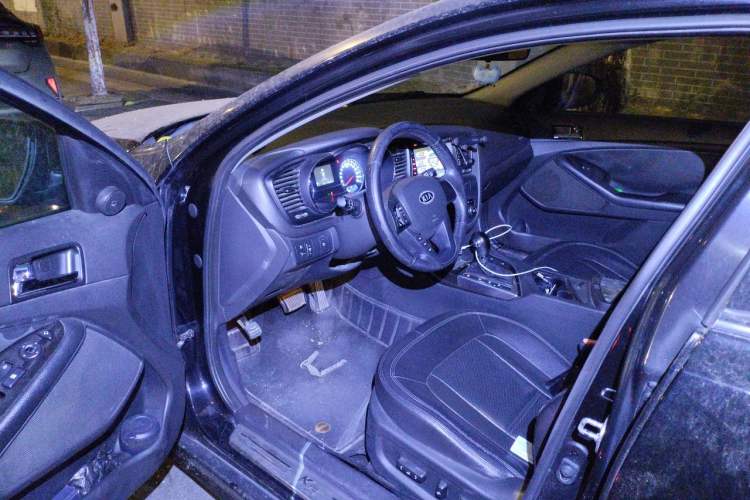Used Kia K5 2011 2.0L Automatic DLX Driver Seat