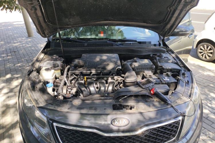 Used Kia K5 2011 2.0L Automatic TOP Engine Bay