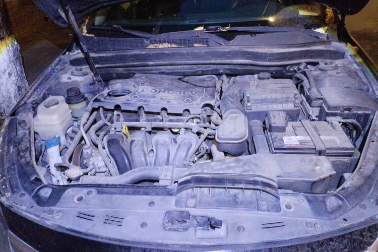 Used Kia K5 2011 2.0L Automatic DLX Engine Bay