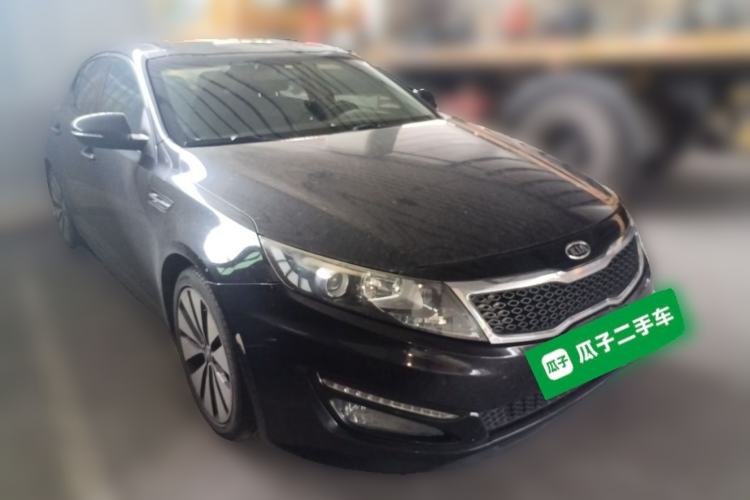 Used Kia K5 2011 2.0L Automatic DLX Front Right 45 Deg