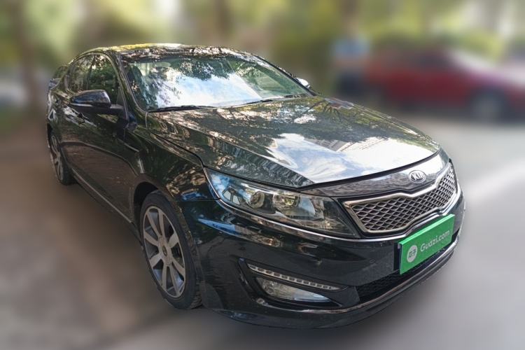 Used Kia K5 2011 2.0L Automatic DLX Front Right 45 Deg
