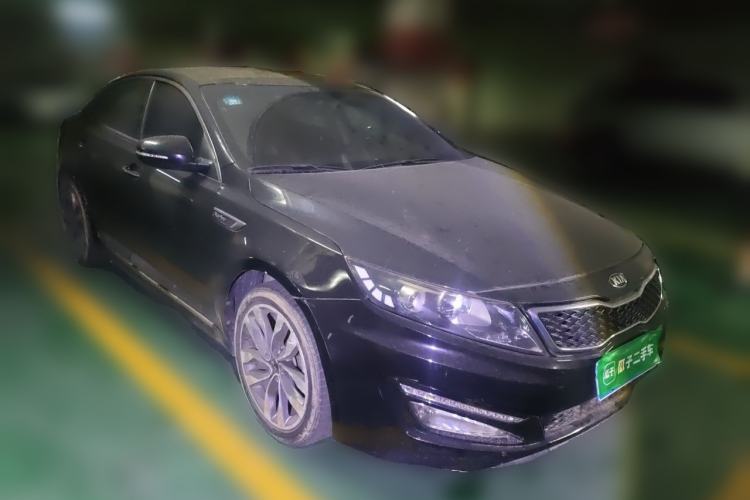 Used Kia K5 2011 2.0L Automatic GLS Front Right 45 Deg
