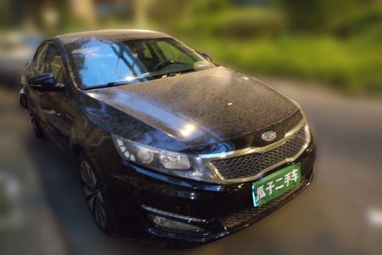 Used Kia K5 2011 2.0L Automatic DLX Front Right 45 Deg