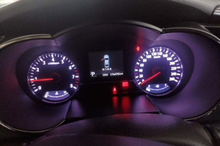 Used Kia K5 2011 2.0L Automatic DLX Instrument Cluster