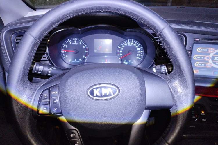 Used Kia K5 2011 2.0L Automatic DLX Instrument Cluster