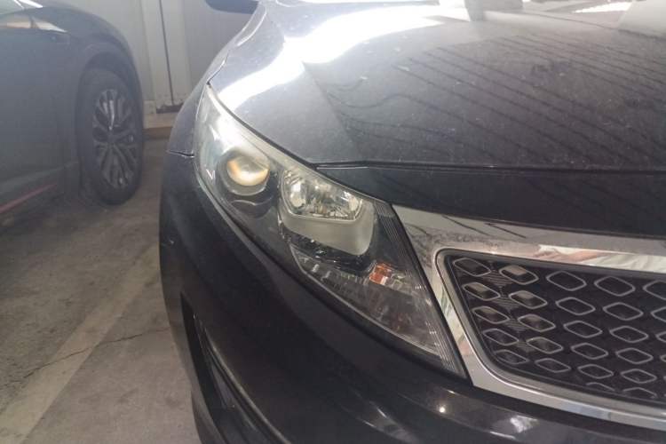 Used Kia K5 2011 2.0L Automatic DLX Right Front Headlight