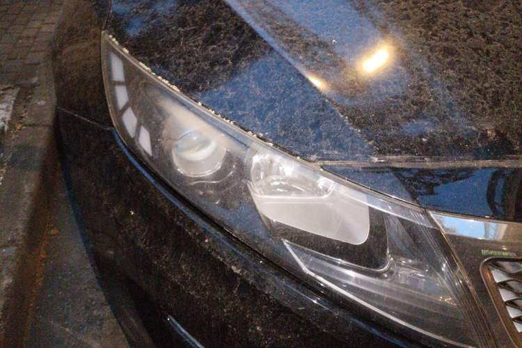 Used Kia K5 2011 2.0L Automatic DLX Right Front Headlight