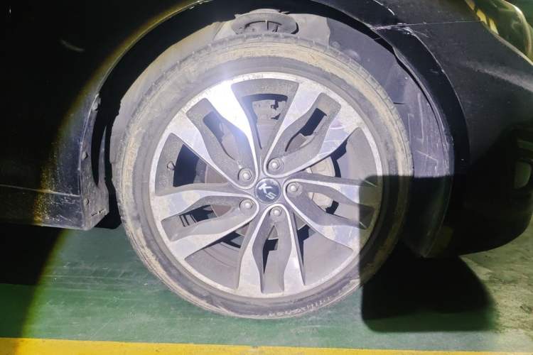 Used Kia K5 2011 2.0L Automatic GLS Right Front Wheel Hub