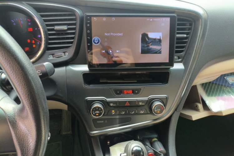 Used Kia K5 2011 2.0L Automatic GL Audio And AC Panel
