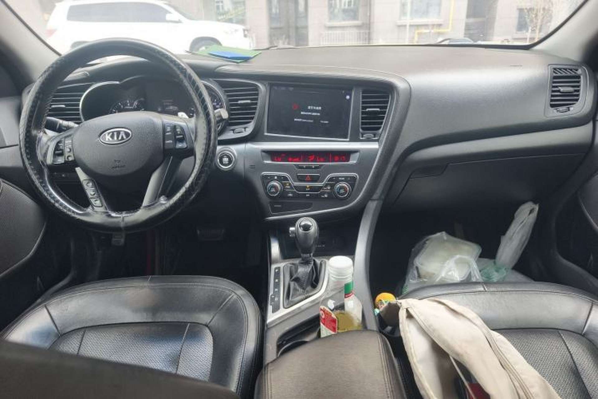 Used Kia K5 2011 2.0L Automatic TOP Center Console