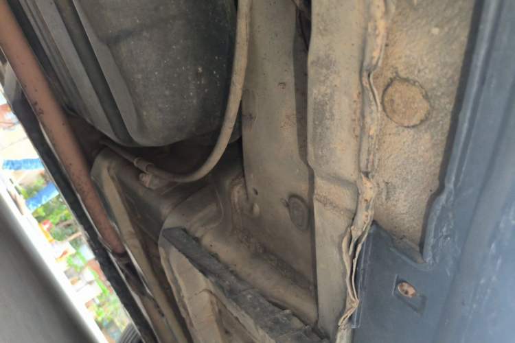 Used Kia K5 2011 2.0L Automatic GL Chassis Rear Right