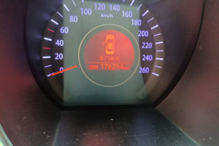 Used Kia K5 2011 2.0L Automatic GL Odometer Close Up