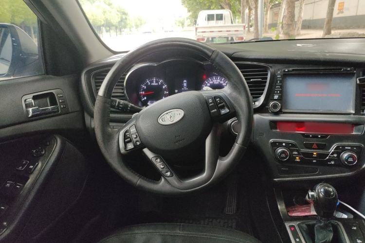 Used Kia K5 2011 2.0L Automatic Premium Steering Wheel