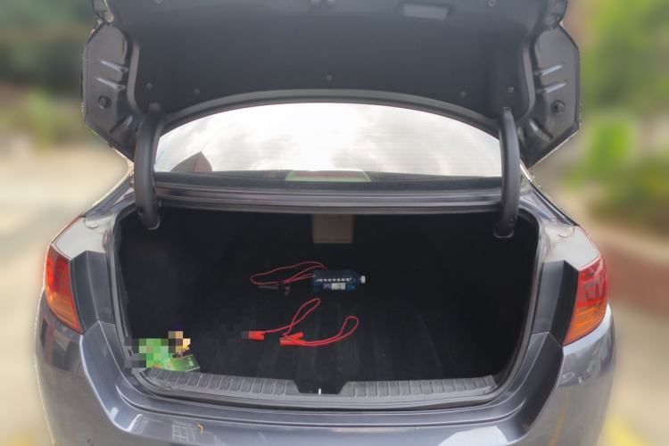 Used Kia K5 2011 2.0L Automatic GL Trunk