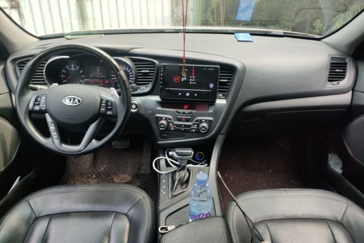 Used Kia K5 2011 2.0L Automatic Premium Center Console