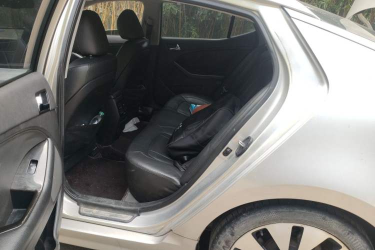 Used Kia K5 2011 2.0L Automatic Premium Left Rear Seat