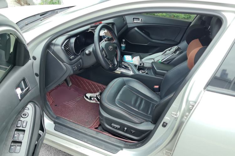 Used Kia K5 2011 2.0L Automatic DLX Driver Seat