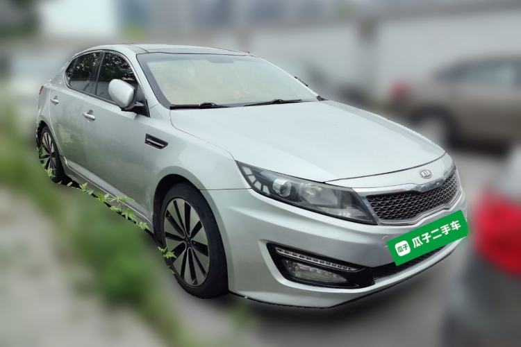 Used Kia K5 2011 2.0L Automatic DLX Front Right 45 Deg