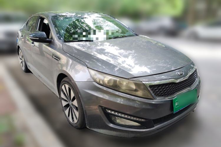 Used Kia K5 2011 2.0L Automatic DLX Front Right 45 Deg
