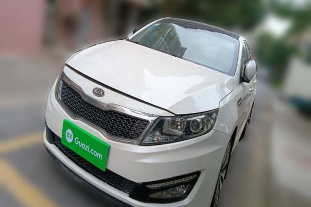 Kia K5 2011 2.0L Automatic DLX de segunda mano