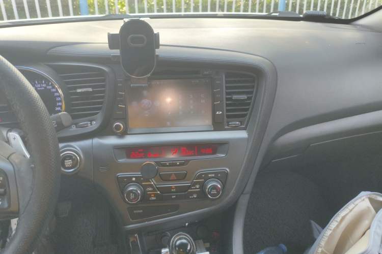 Used Kia K5 2011 2.0L Automatic TOP Audio And AC Panel