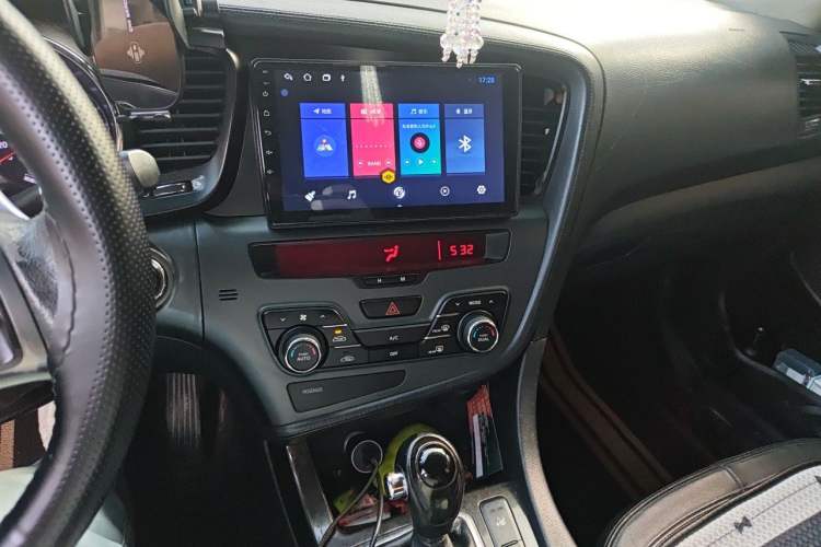 Used Kia K5 2011 2.0L Automatic TOP Audio And AC Panel