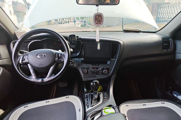 Used Kia K5 2011 2.0L Automatic TOP Center Console