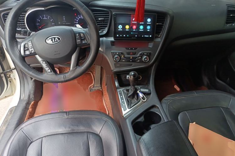 Used Kia K5 2011 2.0L Automatic Premium Center Console