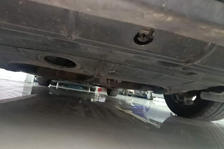 Used Kia K5 2011 2.0L Automatic Premium Chassis Front