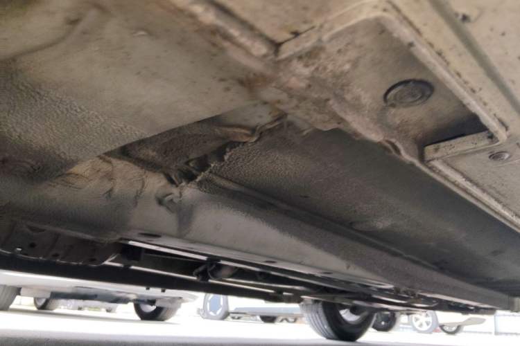 Used Kia K5 2011 2.0L Automatic GLS Chassis Front Left