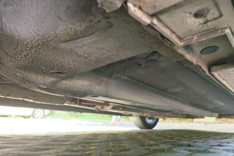 Used Kia K5 2011 2.0L Automatic DLX Chassis Front Left