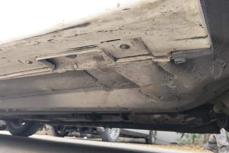 Used Kia K5 2011 2.0L Automatic GLS Chassis Front Right