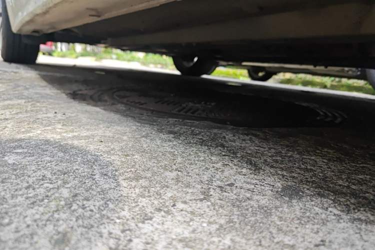 Used Kia K5 2011 2.0L Automatic Premium Chassis Front Right