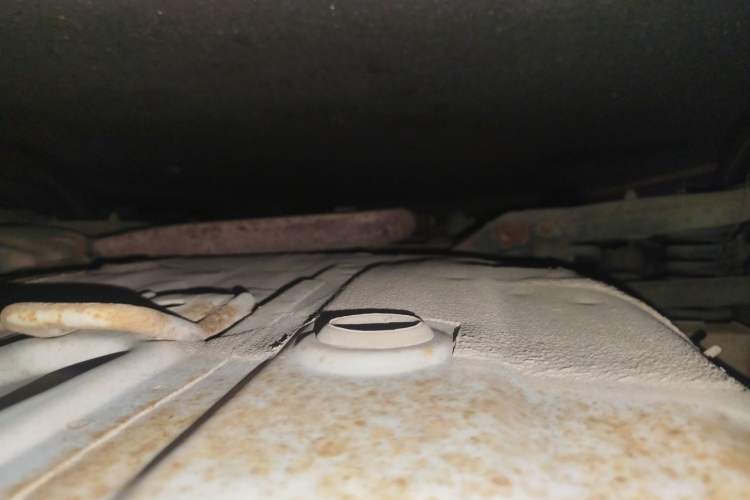 Used Kia K5 2011 2.0L Automatic DLX Chassis Rear
