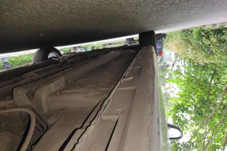 Used Kia K5 2011 2.0L Automatic DLX Chassis Rear Left
