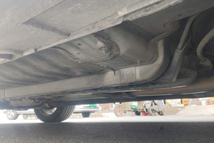 Used Kia K5 2011 2.0L Automatic DLX Chassis Rear Left