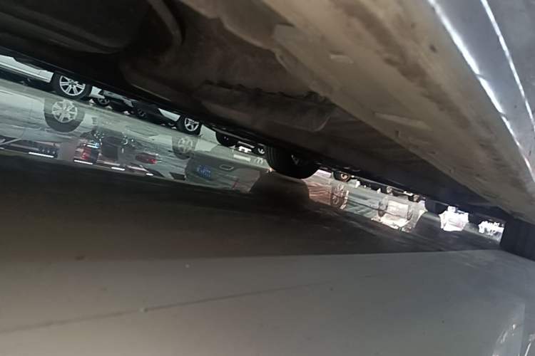 Used Kia K5 2011 2.0L Automatic Premium Chassis Rear Right