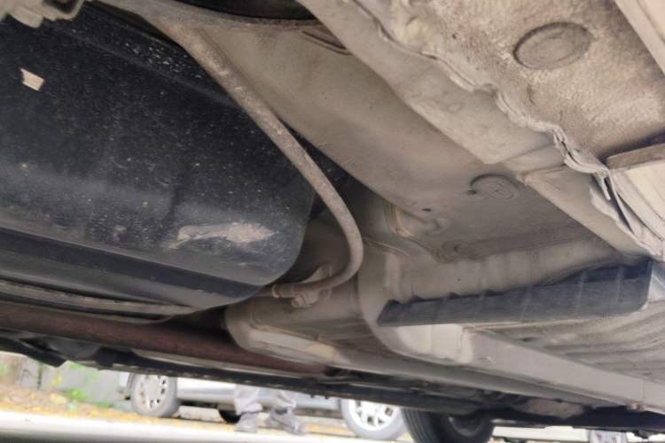 Used Kia K5 2011 2.0L Automatic GLS Chassis Rear Right