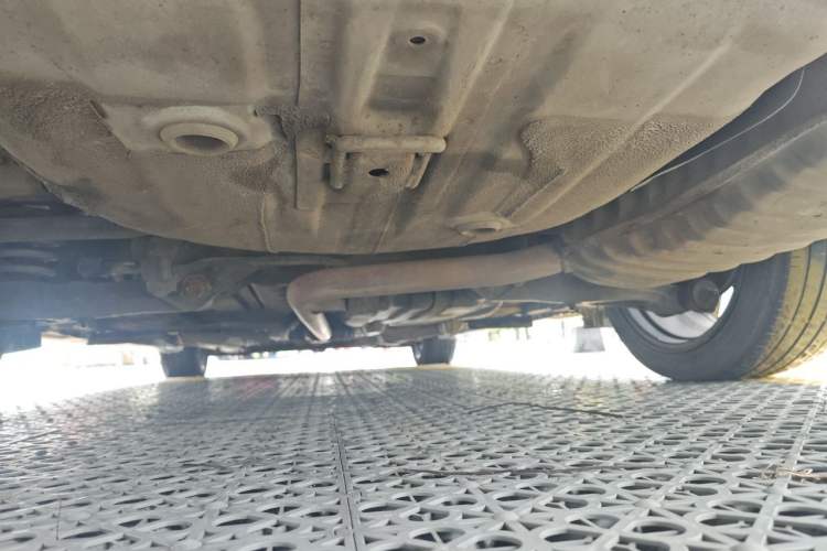 Used Kia K5 2011 2.0L Automatic DLX Chassis Rear
