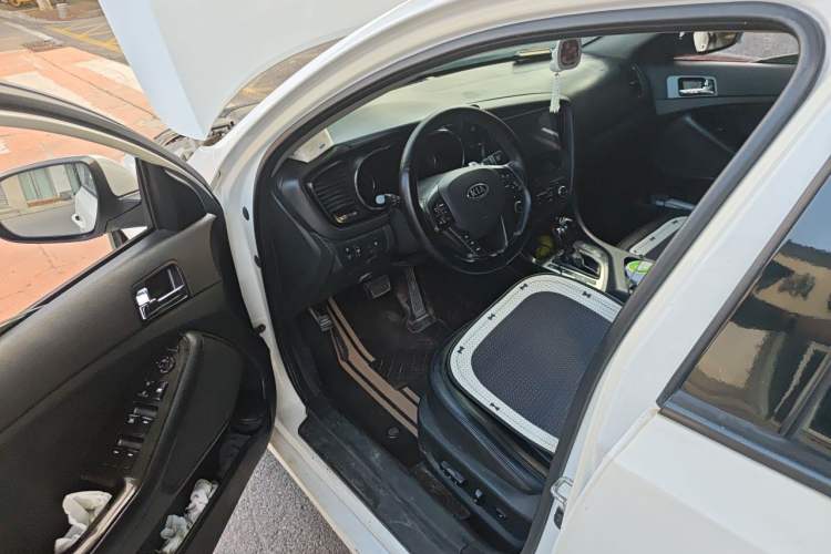 Used Kia K5 2011 2.0L Automatic TOP Driver Seat