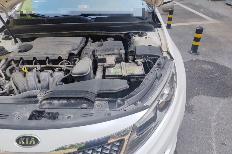 Used Kia K5 2011 2.0L Automatic DLX Engine Bay Left