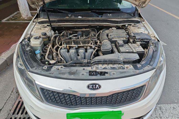 Used Kia K5 2011 2.0L Automatic TOP Engine Bay