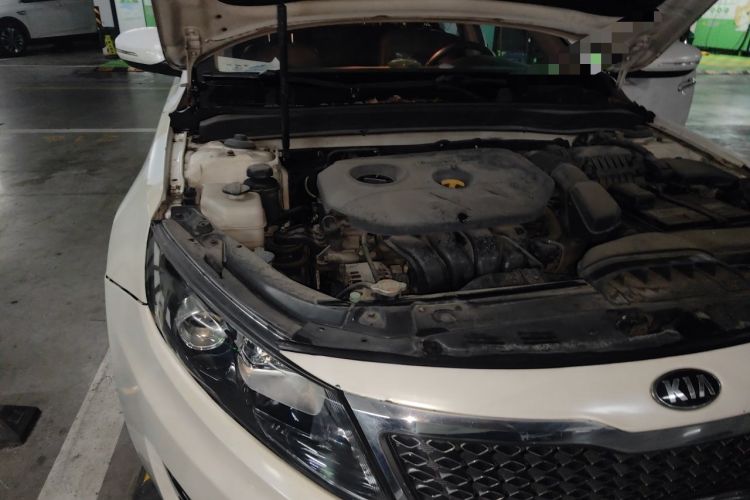 Used Kia K5 2011 2.0L Automatic DLX Engine Bay Right