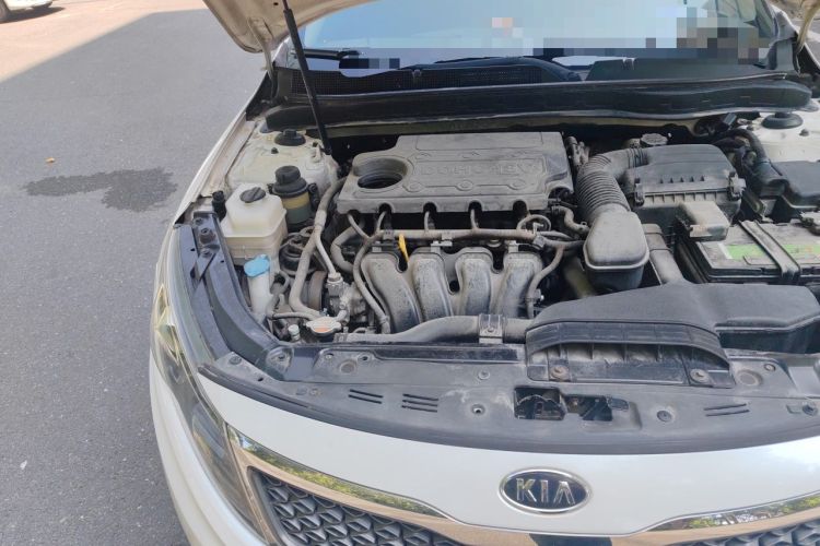 Used Kia K5 2011 2.0L Automatic DLX Engine Bay Right