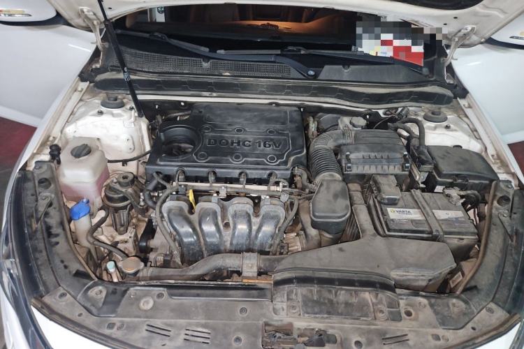 Used Kia K5 2011 2.0L Automatic Premium Engine Bay