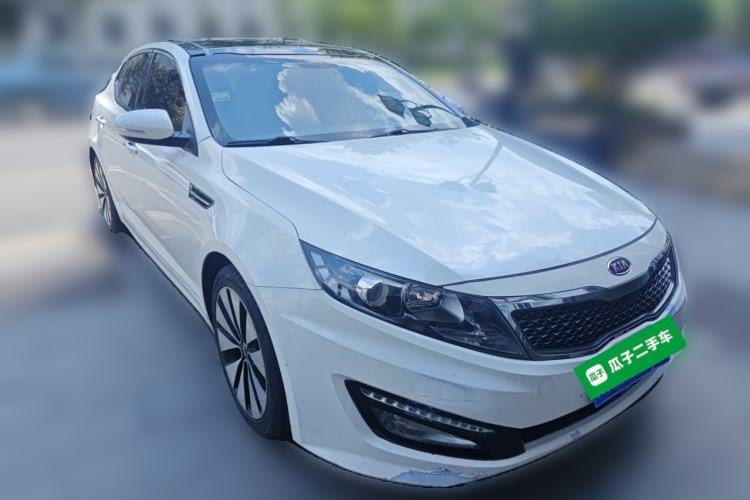 Used Kia K5 2011 2.0L Automatic DLX Front Right 45 Deg
