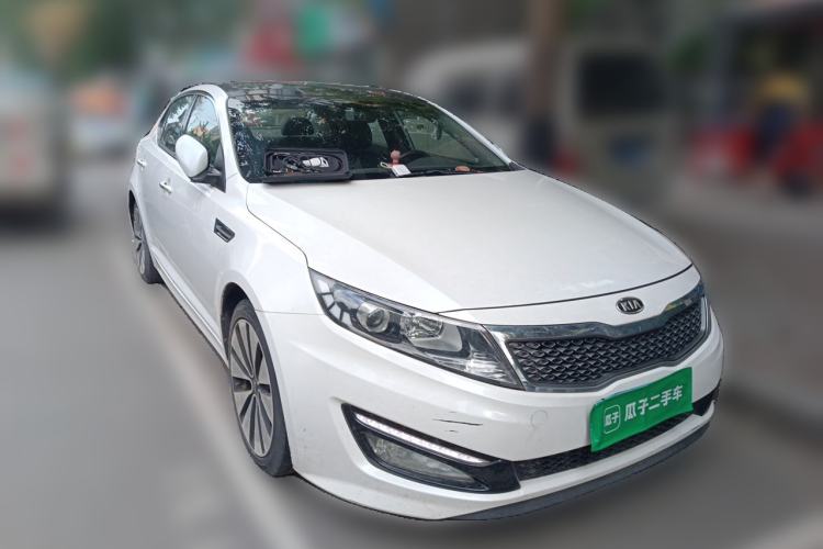 Used Kia K5 2011 2.0L Automatic DLX Front Right 45 Deg